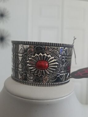 Paparazzi Red Cracklestone Silver Cuff Bracelet NWT